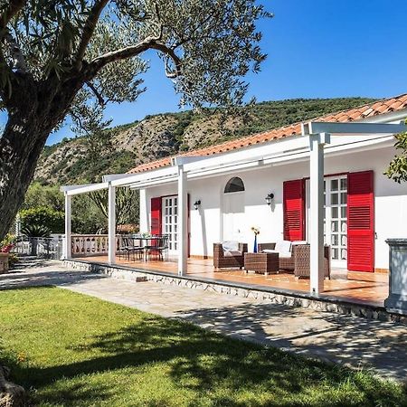 Relais Mamma Mia Sea Views Pool & Terraces Villa Маса Лубрензе Екстериор снимка