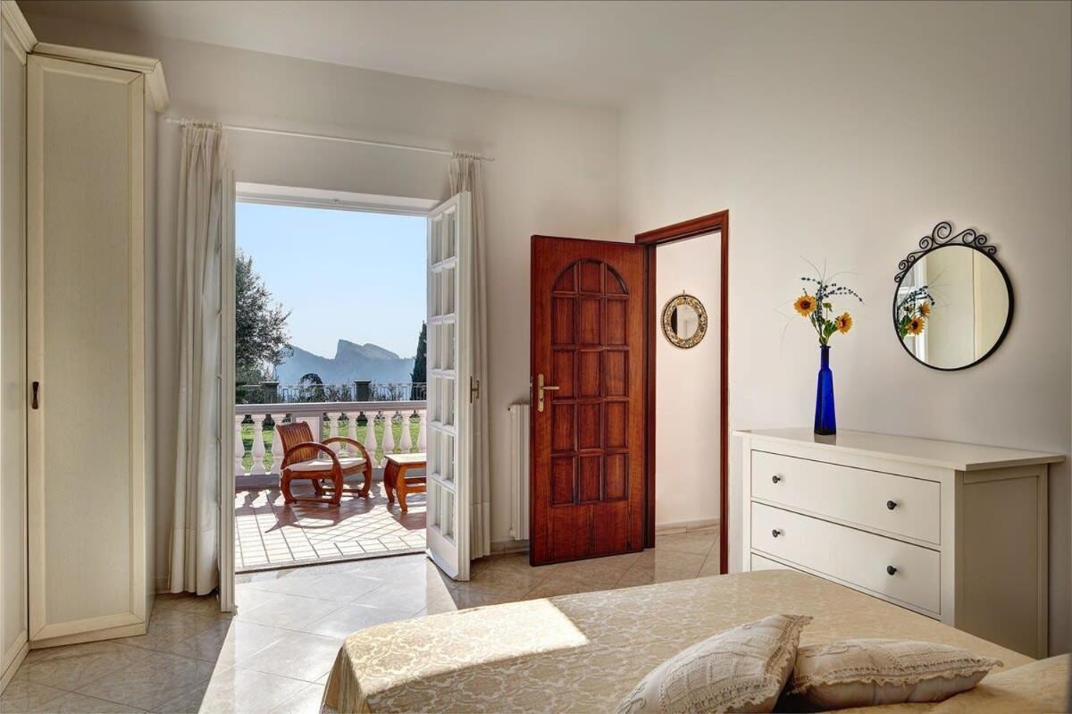 Relais Mamma Mia Sea Views Pool & Terraces Villa Маса Лубрензе Екстериор снимка