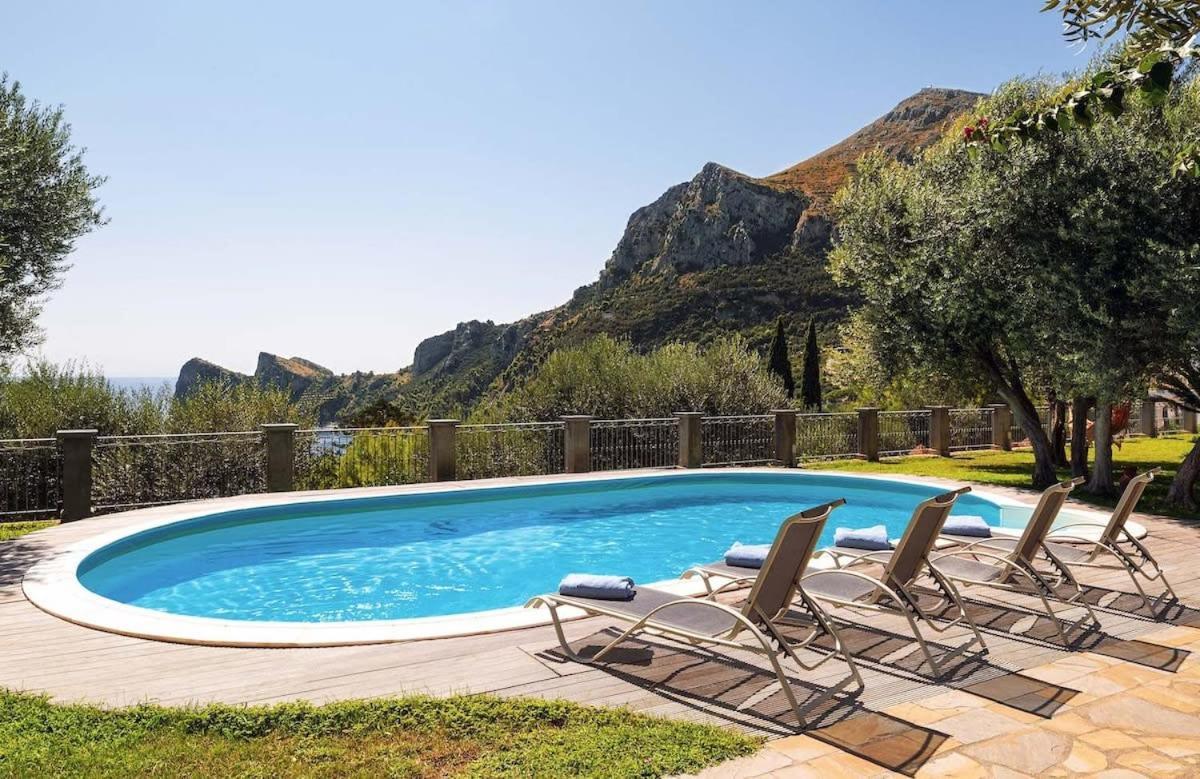 Relais Mamma Mia Sea Views Pool & Terraces Villa Маса Лубрензе Екстериор снимка