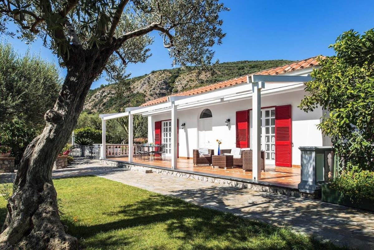 Relais Mamma Mia Sea Views Pool & Terraces Villa Маса Лубрензе Екстериор снимка